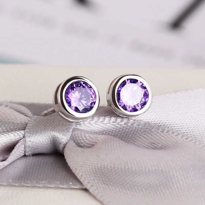 925 silver circle of men and women earrings Han edition fine students personality couples contracted earrings
925 silver circle of men and women earrings Han edition fine students personality couples contracted earrings