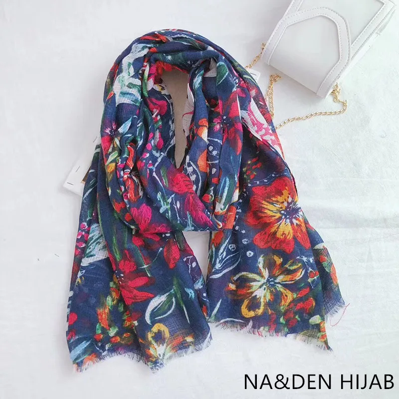 Women scarf flower print pattern fringe foulard viscose Muslim hijab blue theme wraps fashion bandana shawls fast delivery 10pcs
Women scarf flower print pattern fringe foulard viscose Muslim hijab blue theme wraps fashion bandana shawls fast delivery 10pcs