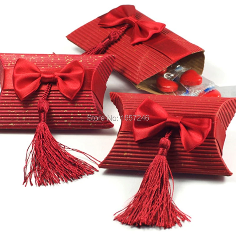 Bowknot Tassel Wedding Candy Boxes Cute Pillow Shape European Wedding Favors Gift Box Wedding Party Favor Decoration 500pcs
Bowknot Tassel Wedding Candy Boxes Cute Pillow Shape European Wedding Favors Gift Box Wedding Party Favor Decoration 500pcs