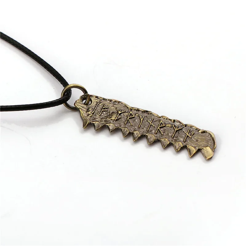 12pcs/lot Wholesale BLOODBORNE PS4 Game Necklace Metal Alloy Saw Hunter Necklace Frienship Necklace Bloodborne Colar
12pcs/lot Wholesale BLOODBORNE PS4 Game Necklace Metal Alloy Saw Hunter Necklace Frienship Necklace Bloodborne Colar