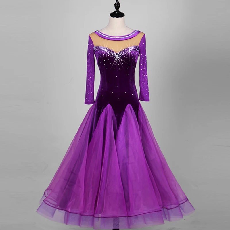 2018 new velvet modern dance ballroom dress long sleeve tango competition costume for lady free shipping hot sale
2018 new velvet modern dance ballroom dress long sleeve tango competition costume for lady free shipping hot sale