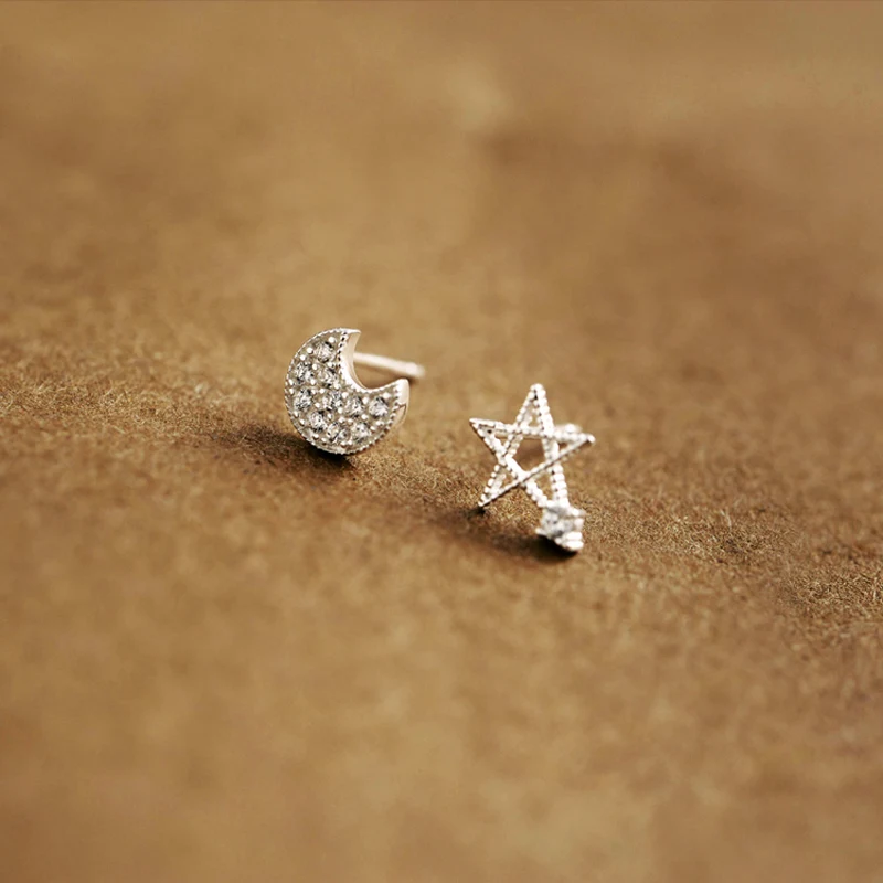 925 svjewelry moon asymmetrical stud earring female pure svearring elegant all-match personality anti-allergic
925 svjewelry moon asymmetrical stud earring female pure svearring elegant all-match personality anti-allergic