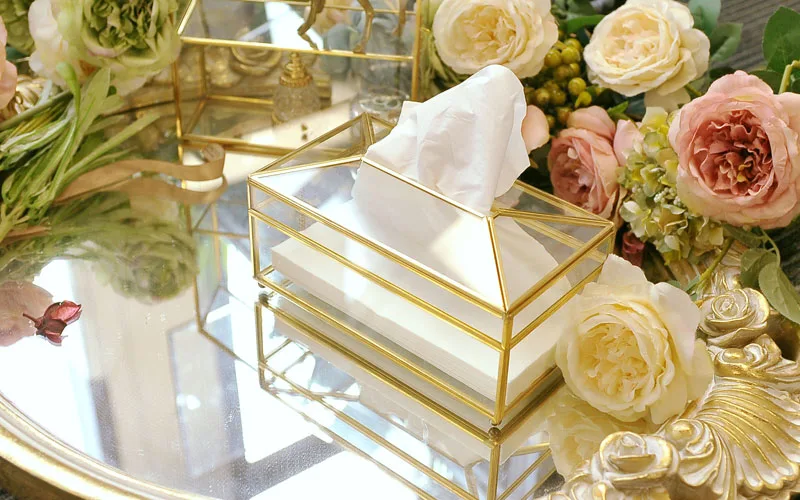 Gold Glass Mirror Tissue Box High Quality Glass Makeup Tissue Storage Box with Mirror Cover Free Shipping Napkin Holder Box
Gold Glass Mirror Tissue Box High Quality Glass Makeup Tissue Storage Box with Mirror Cover Free Shipping Napkin Holder Box