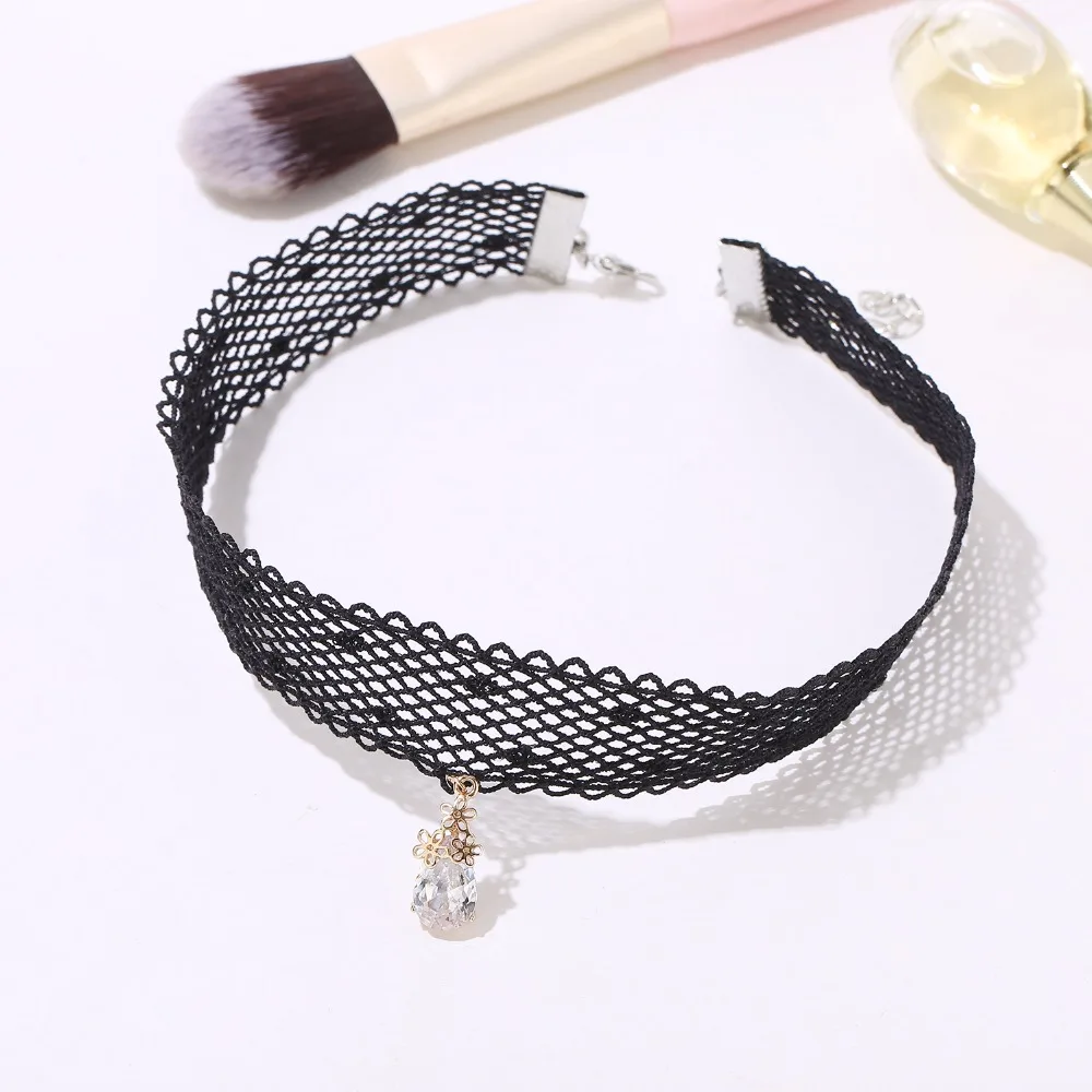 FYM fashion 7 styles Lace Choker Rope Chain Necklaces for Women Hollow Out Black Lace Necklace Jewelry Collier Chain
FYM fashion 7 styles Lace Choker Rope Chain Necklaces for Women Hollow Out Black Lace Necklace Jewelry Collier Chain