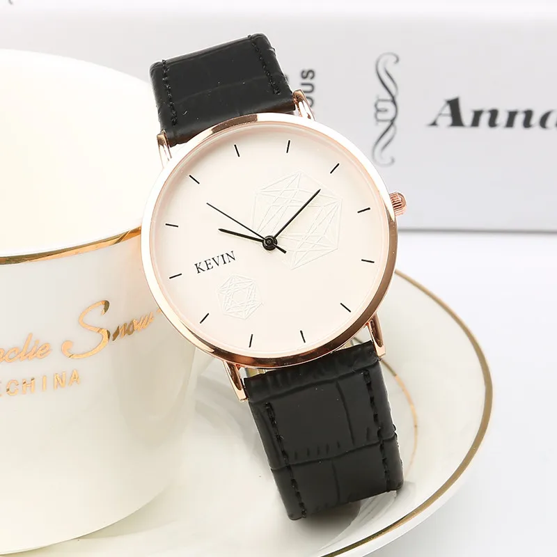 2017 Men's Watches Woman New Luxury Brand Ultra Thin dial Leather Clock Male Casual Sport Watch Men neutral Quartz Couple watch
2017 Men's Watches Woman New Luxury Brand Ultra Thin dial Leather Clock Male Casual Sport Watch Men neutral Quartz Couple watch