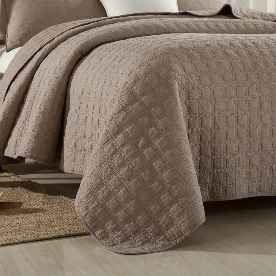 Solid Cotton Bedspread Quilt Set Quilted Coverlets 3pcs Embroidered Quilts King size Brown Bed Covers Pillowcase Summer Blanket
Solid Cotton Bedspread Quilt Set Quilted Coverlets 3pcs Embroidered Quilts King size Brown Bed Covers Pillowcase Summer Blanket