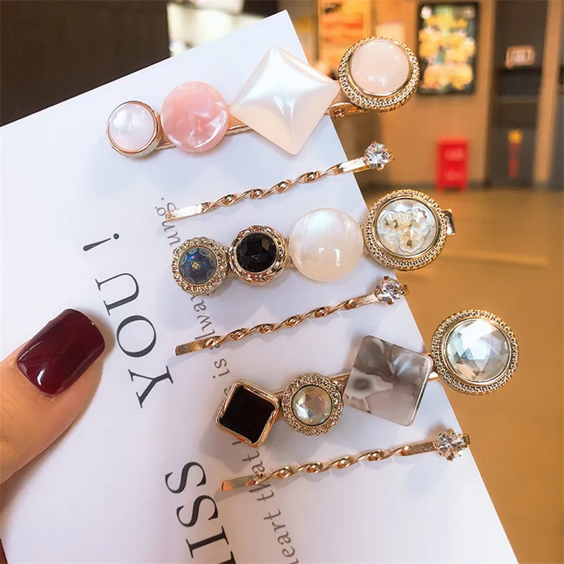 1 Set Design Metal Gilded Crystal Pearl Irregular Acetate Hair Clip for Women Girl Wedding Party Hair Accessories Jewelry A30
1 Set Design Metal Gilded Crystal Pearl Irregular Acetate Hair Clip for Women Girl Wedding Party Hair Accessories Jewelry A30