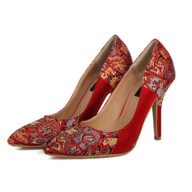 Фото Весенние красные свадебные туфли обувь с вышивкой XiuHe натуральная китайская для(China)