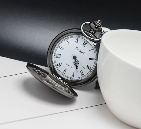 Vintage Gift From Mom To Son "I Love You" Quartz Pocket Watch Necklace Black Clock Chain Pendant Cute Children Kid Boys watch
Vintage Gift From Mom To Son "I Love You" Quartz Pocket Watch Necklace Black Clock Chain Pendant Cute Children Kid Boys watch