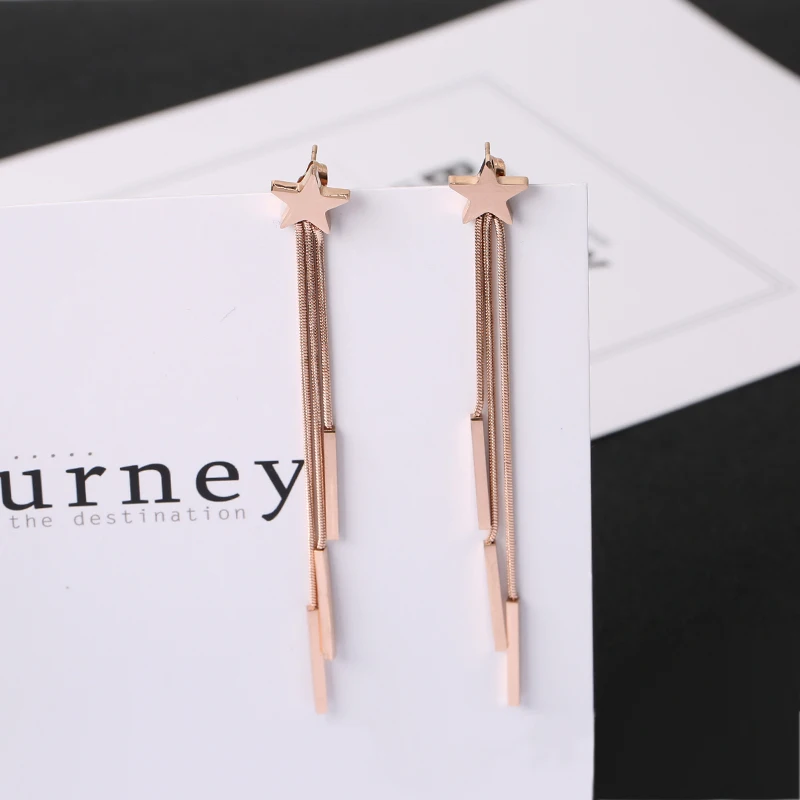 YUN RUO 2021 New Arrival Fashion Star Tassel Stud Earring Chic Rose Gold Color Woman Gift Titanium Steel Fine Jewelry Never Fade
YUN RUO 2021 New Arrival Fashion Star Tassel Stud Earring Chic Rose Gold Color Woman Gift Titanium Steel Fine Jewelry Never Fade