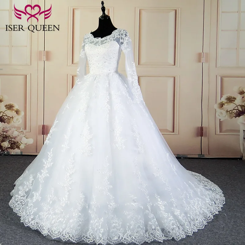 Full sleeves Lace Appliques Beading Sheer neck Arab Ball Gown Princess Wedding Dress Plus Size Bridal Wedding Dresses W0030
Full sleeves Lace Appliques Beading Sheer neck Arab Ball Gown Princess Wedding Dress Plus Size Bridal Wedding Dresses W0030