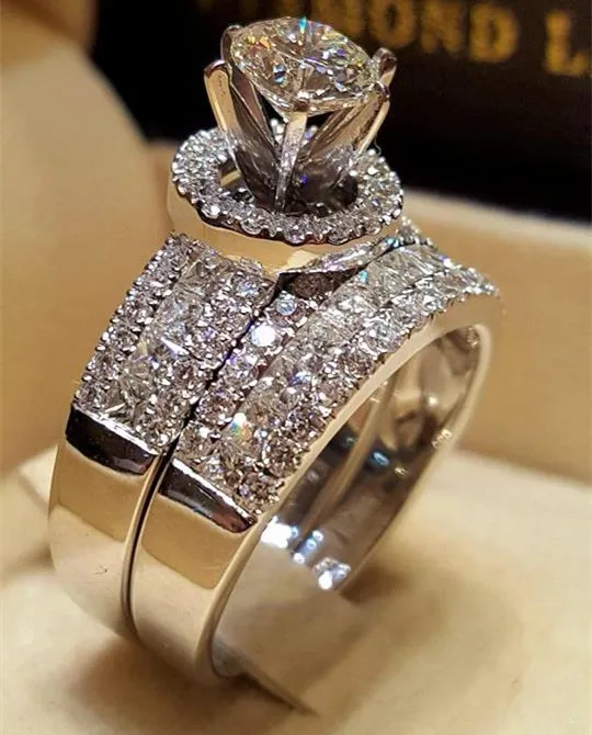 Princess Crystal White Zircon Ring Set Luxury silver plated Engagement Ring Vintage Bridal Wedding Rings For Women
Princess Crystal White Zircon Ring Set Luxury silver plated Engagement Ring Vintage Bridal Wedding Rings For Women