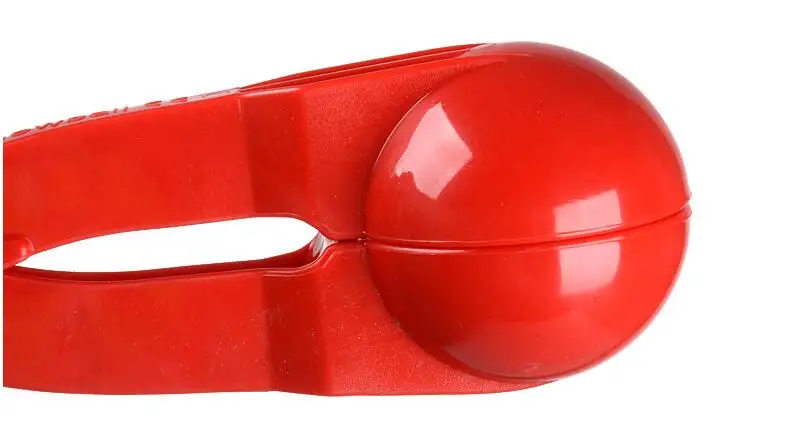 2017 avirulent environmental protection material Snowball clamp snowball fights Play with snow tools multi-color Optional
2017 avirulent environmental protection material Snowball clamp snowball fights Play with snow tools multi-color Optional