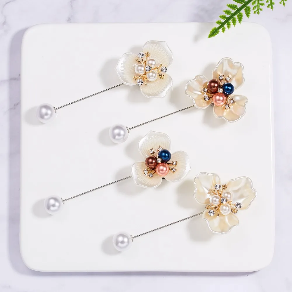 

Rinhoo Trendy Popular Pearl Camellia Three-petal Triangle Needle Brooch Accessories Gift For Women Fashion Jewelry