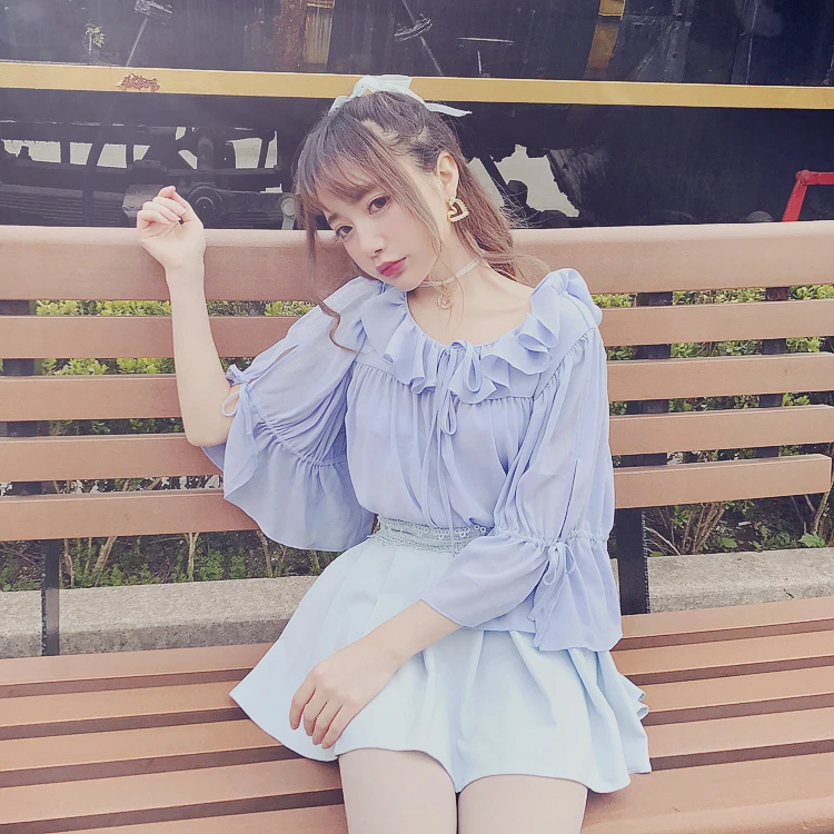 Princess sweet lolita Bobon21 lolita style solid lace chiffon skirt Super all-match wearing skirt not easy to exposed B1455
Princess sweet lolita Bobon21 lolita style solid lace chiffon skirt Super all-match wearing skirt not easy to exposed B1455