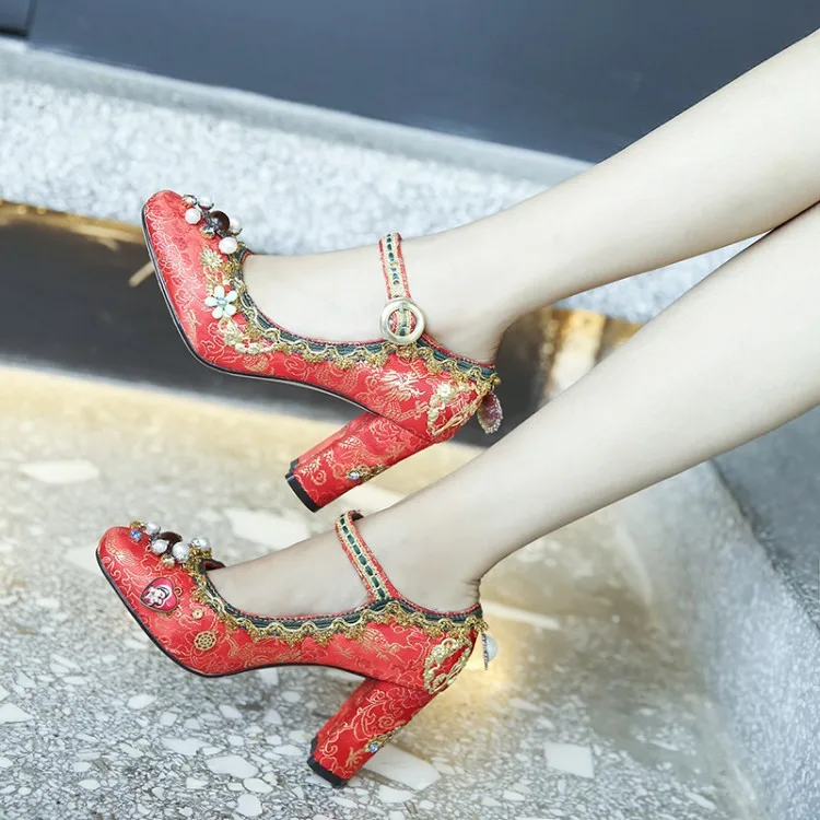 Zorssar Women High Heels Plus Size 33-42 Fashion pearl Pumps Flower Ankle Strap Shoes Female Sexy Party Wedding shoes
Zorssar Women High Heels Plus Size 33-42 Fashion pearl Pumps Flower Ankle Strap Shoes Female Sexy Party Wedding shoes