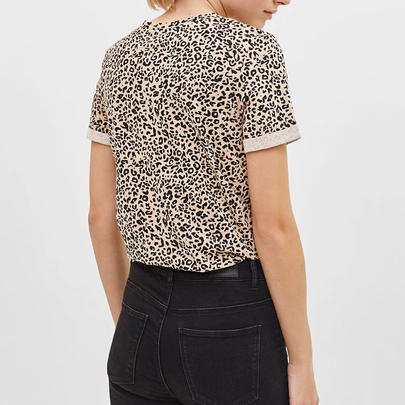 2019 New Women Tshirt Summer Casual O-neck Leopard Print Fashion Short Sleeve Tunic Tops Streetwear Camisetas Verano Mujer
2019 New Women Tshirt Summer Casual O-neck Leopard Print Fashion Short Sleeve Tunic Tops Streetwear Camisetas Verano Mujer
