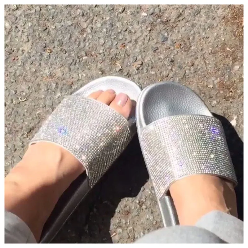 shoes woman sandals technology sequin slippers flower sandals non-slip wear-resistant soft bottom version rhinestones leisure
shoes woman sandals technology sequin slippers flower sandals non-slip wear-resistant soft bottom version rhinestones leisure