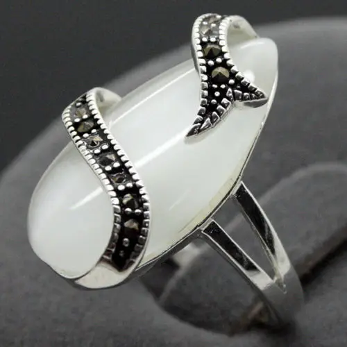noble 24*13mm RARE WHITE OPAL STERLING SILVER 925 BALI HANDCRAFTED RING SIZE 7/8/9/10
noble 24*13mm RARE WHITE OPAL STERLING SILVER 925 BALI HANDCRAFTED RING SIZE 7/8/9/10