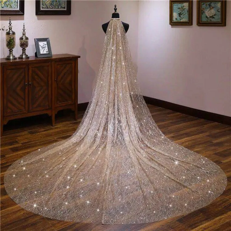 Gorgeous Champagne Gold Sequins Spraying 5 Meters Long 3 Meters Wide Wedding Veil 5*3 Meters Bridal Chapel Veil With Comb
Gorgeous Champagne Gold Sequins Spraying 5 Meters Long 3 Meters Wide Wedding Veil 5*3 Meters Bridal Chapel Veil With Comb