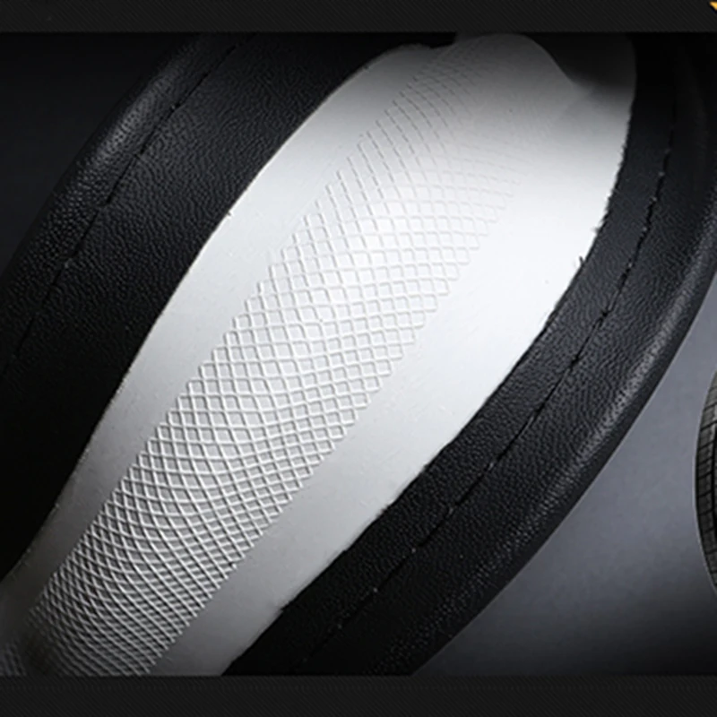 Universal Car PU Leather Car Steering Wheel Cover For BMW f30 f10 e46 x5 e70 x1 x3 e39 x5 x4 f11 all models Car-Styling
Universal Car PU Leather Car Steering Wheel Cover For BMW f30 f10 e46 x5 e70 x1 x3 e39 x5 x4 f11 all models Car-Styling