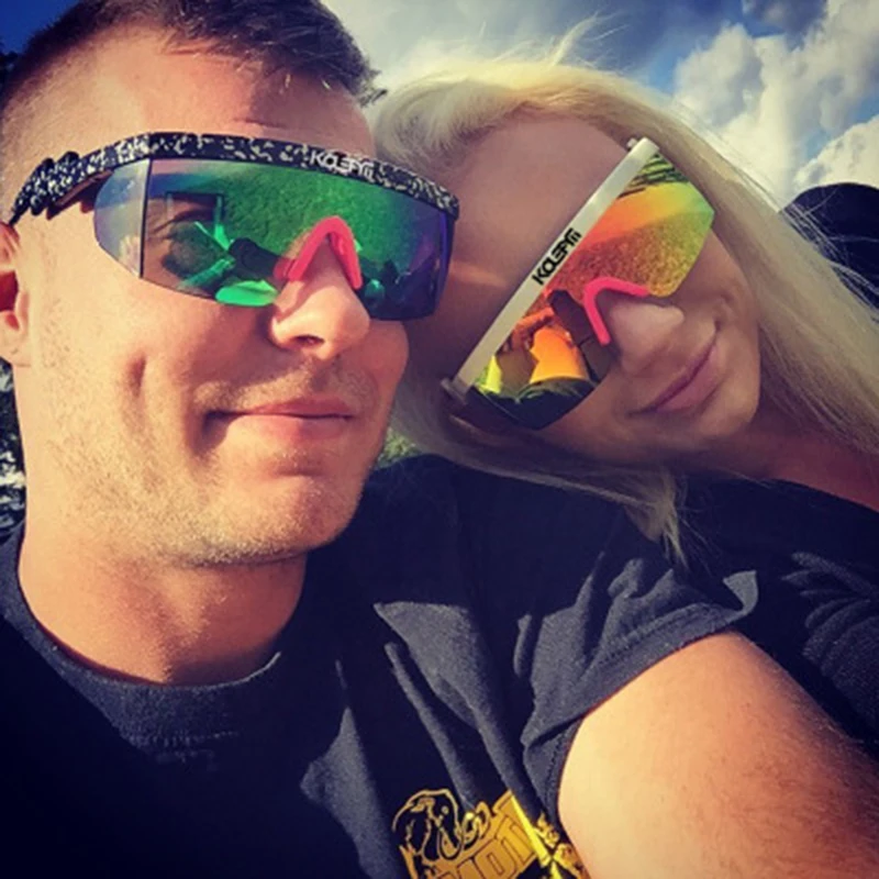Couple 2019 new cycling glasses polarized glasses bike UV400 Travel colorful goggles men and women cycling photochromic glasses
Couple 2019 new cycling glasses polarized glasses bike UV400 Travel colorful goggles men and women cycling photochromic glasses