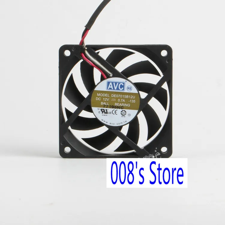 New Radiator CPU Cooler Fan For Computer Server DE07015B12U DC 12V 0.7A -135 PC Cooling 7CM 70*70*15mm 3 Wires 440010%RPM
New Radiator CPU Cooler Fan For Computer Server DE07015B12U DC 12V 0.7A -135 PC Cooling 7CM 70*70*15mm 3 Wires 440010%RPM