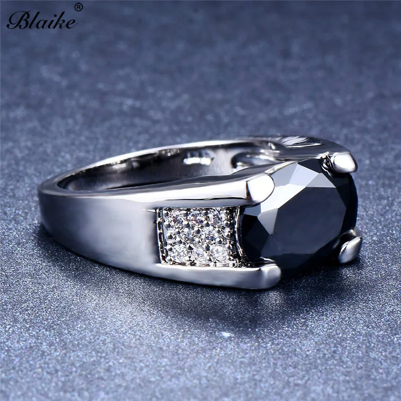 Blaike Male Big Black Oval Zircon Ring 925 Sterling Silver Filled Jewelry Vintage Party Wedding Rings For Men Birthstone Gift
Blaike Male Big Black Oval Zircon Ring 925 Sterling Silver Filled Jewelry Vintage Party Wedding Rings For Men Birthstone Gift