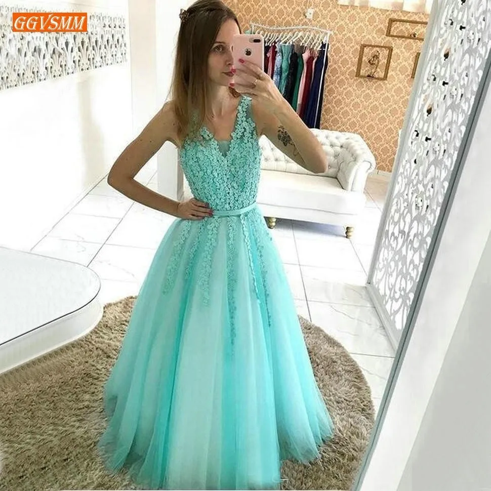 Elegant Ice Blue V Neck Prom Dresses Sleeveless Tulle Lace Appliques A Line Prom Gowns Custom Made Evening Party Formal Dress
Elegant Ice Blue V Neck Prom Dresses Sleeveless Tulle Lace Appliques A Line Prom Gowns Custom Made Evening Party Formal Dress