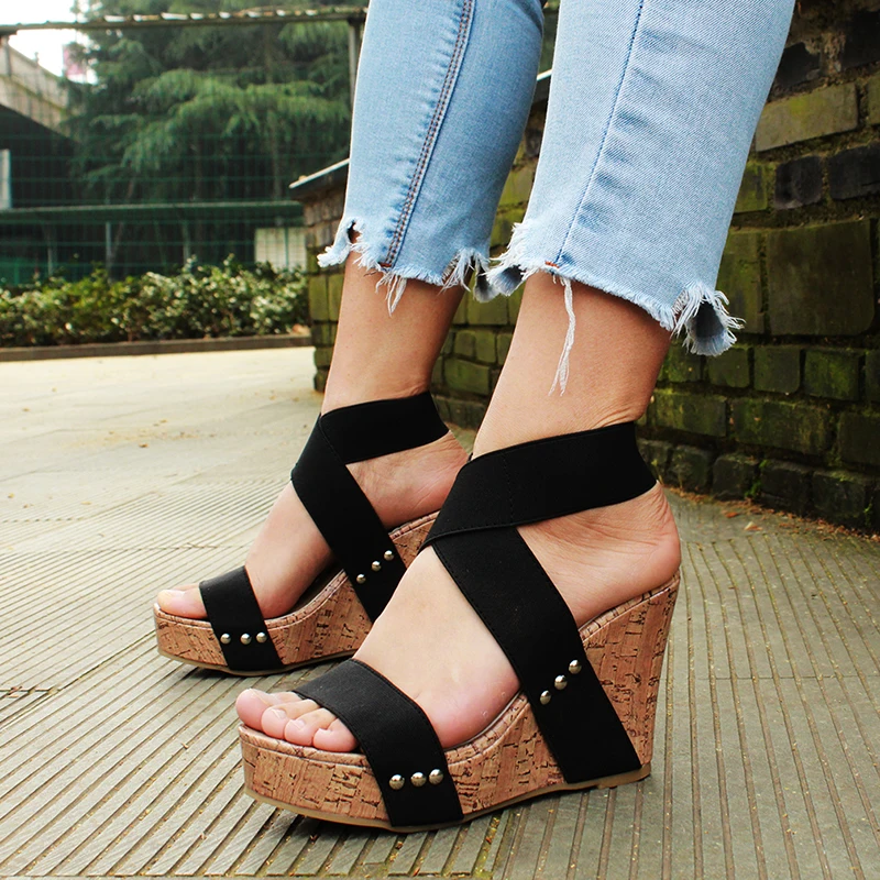 Plus Size Women Sandals High Heels 8cm Platform Wedegs Sandal Cross Strap Gladiator Sandalias Feminina Summer Wedge Heel Shoes
Plus Size Women Sandals High Heels 8cm Platform Wedegs Sandal Cross Strap Gladiator Sandalias Feminina Summer Wedge Heel Shoes