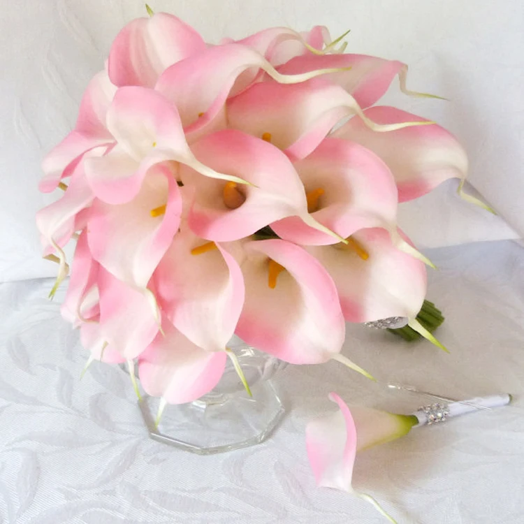 Artificial flower PU wedding flower bride holding flowers smaller flowers calla lily
Artificial flower PU wedding flower bride holding flowers smaller flowers calla lily