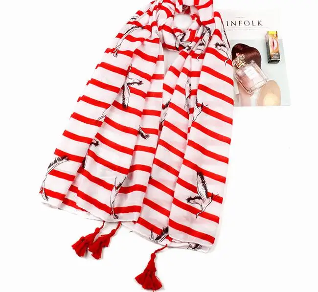 2017 Fashion Women Stripe Pattern Cotton Tassel Scarf Women Bird Crane Pattern Shawls Scarves Hijab Wrap Free Shipping
2017 Fashion Women Stripe Pattern Cotton Tassel Scarf Women Bird Crane Pattern Shawls Scarves Hijab Wrap Free Shipping