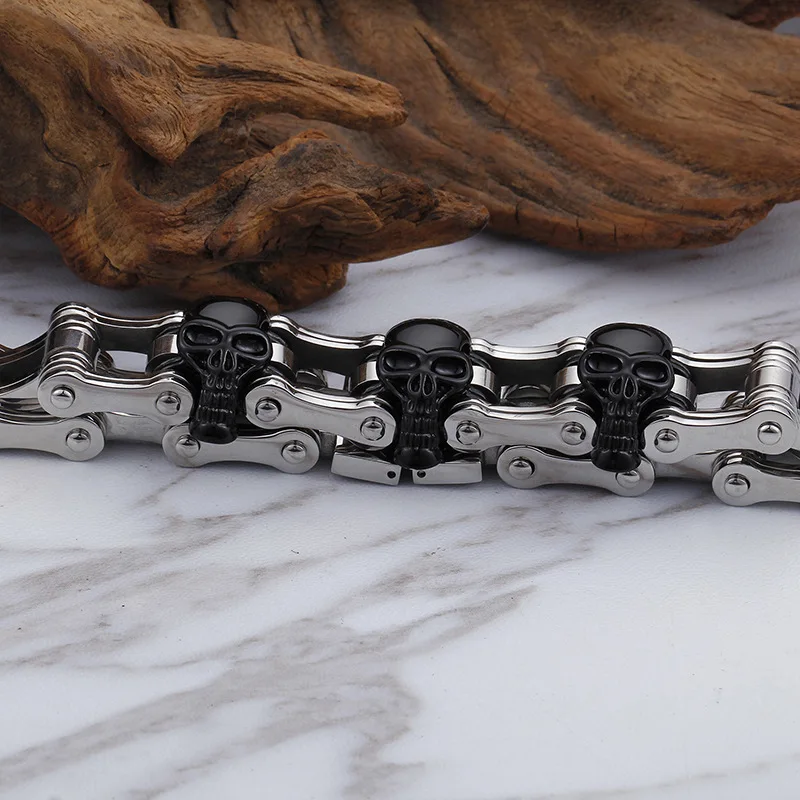 Black personality titanium steel bicycle skeleton bracelet retro trend bike male chain manufacturers straight batch
Black personality titanium steel bicycle skeleton bracelet retro trend bike male chain manufacturers straight batch