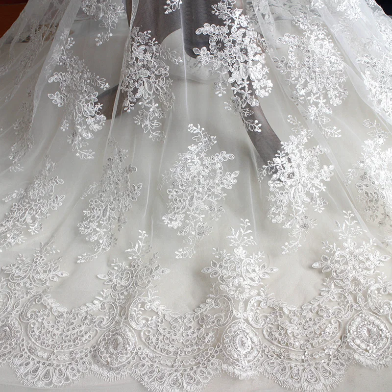 2 meters/lot diy off white or black sequins embroidery Eyelash lace fabric for lace accessories Wedding dress clothes
2 meters/lot diy off white or black sequins embroidery Eyelash lace fabric for lace accessories Wedding dress clothes