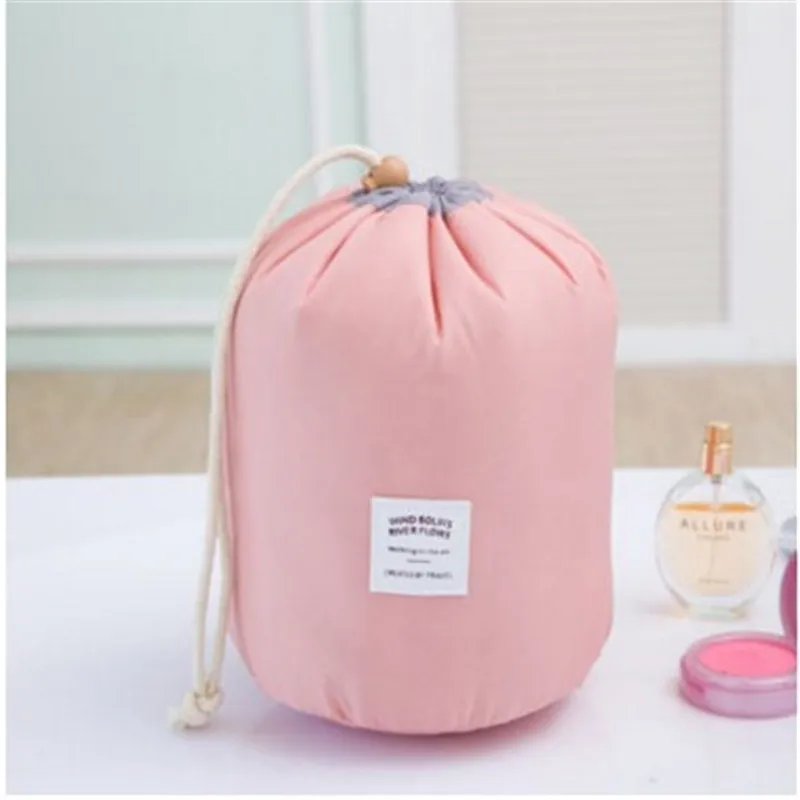 large capacity Outdoor Girl Makeup Bag Cosmetic Bag Women Toiletries Organizer Waterproof Female Storage Make up Cosmetic Bag
large capacity Outdoor Girl Makeup Bag Cosmetic Bag Women Toiletries Organizer Waterproof Female Storage Make up Cosmetic Bag