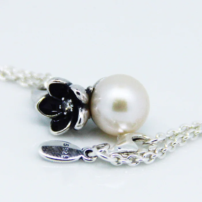 Floral Pendant Necklace with White Freshwater Cultured Pearl Clear Cubic Zirconia and Black Enamel 925 Sterling Silver Jewelry
Floral Pendant Necklace with White Freshwater Cultured Pearl Clear Cubic Zirconia and Black Enamel 925 Sterling Silver Jewelry