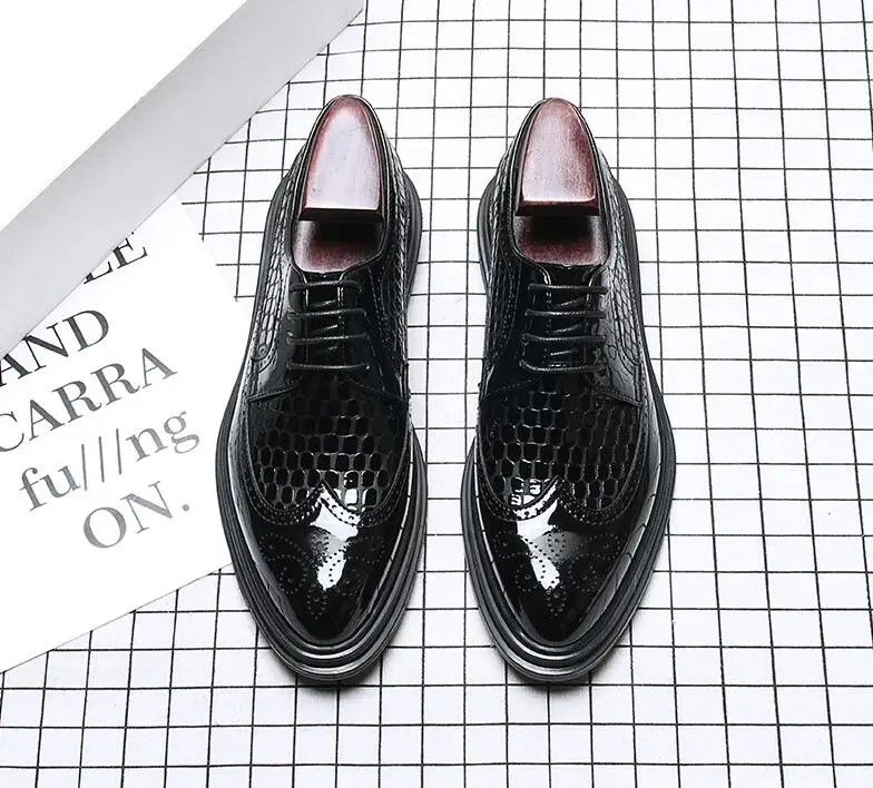 Brogue Dress Shoes Men Summer F;ats platform Height Increasing Shoes Smart Casual Pointed Toes Snakeskin Carved Brogue Lace Up
Brogue Dress Shoes Men Summer F;ats platform Height Increasing Shoes Smart Casual Pointed Toes Snakeskin Carved Brogue Lace Up