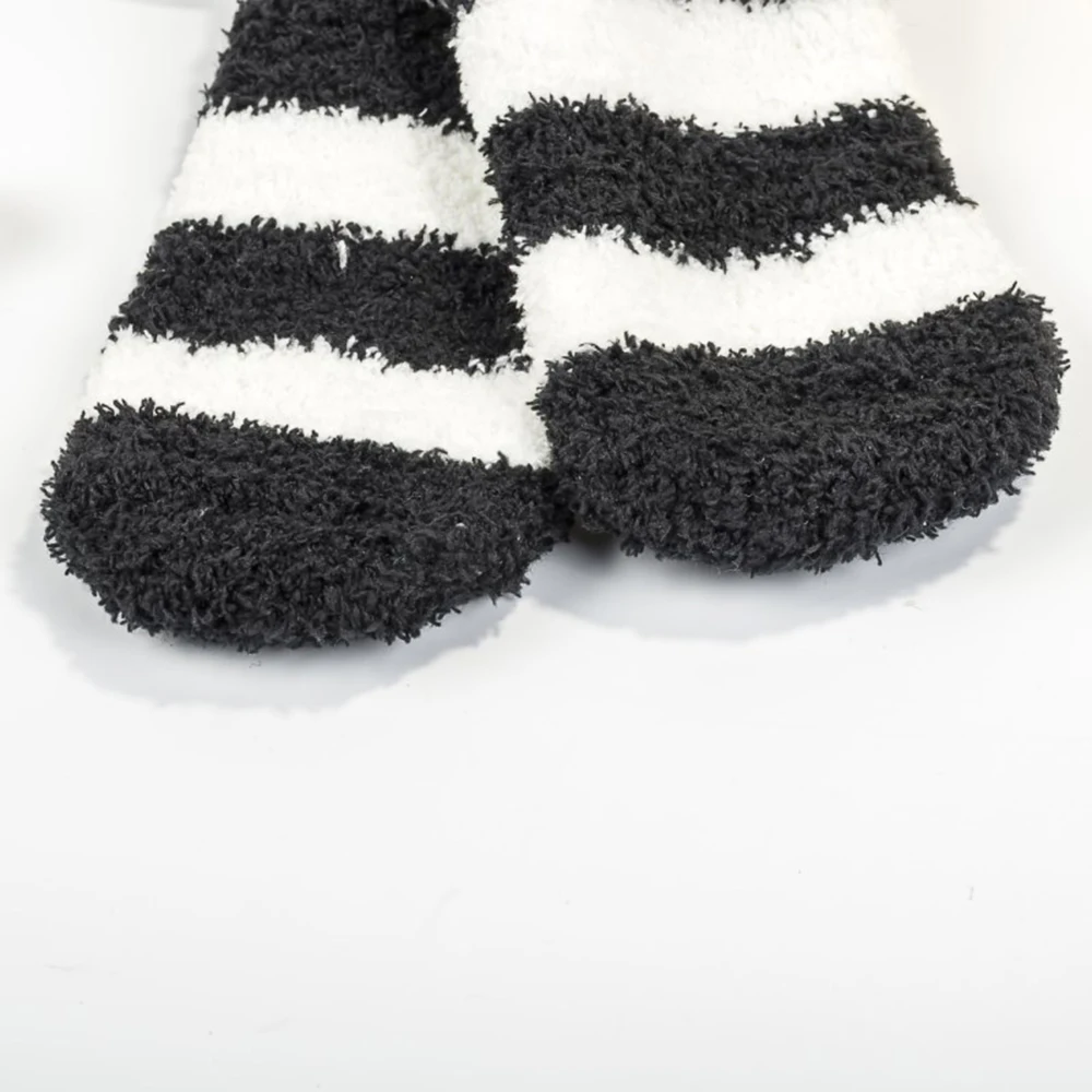 1 Pair Cartoon Cute Panda Rabbit Fluffy Coral Velvet Thick Socks Women Winter For Girl Warm Floor Sleep Socks Harajuku Straight
1 Pair Cartoon Cute Panda Rabbit Fluffy Coral Velvet Thick Socks Women Winter For Girl Warm Floor Sleep Socks Harajuku Straight