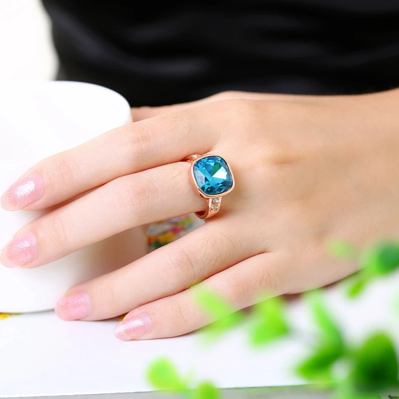 Garilina New Statement Jewelry trinket Rose Gold Blue cubic zirconia Party Gift Ring for women R2205
Garilina New Statement Jewelry trinket Rose Gold Blue cubic zirconia Party Gift Ring for women R2205