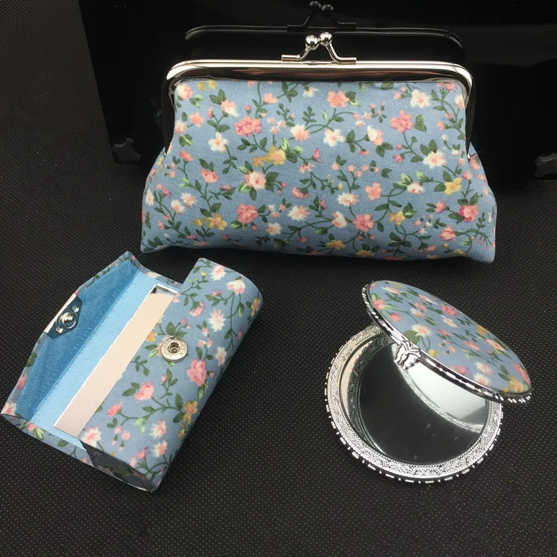 28 Sets Portable Makeup Mirror Lipstick Case Purse Set Retro Flower Pattern Jewelry Cosmetic Holder Box Accessories ZA6092
28 Sets Portable Makeup Mirror Lipstick Case Purse Set Retro Flower Pattern Jewelry Cosmetic Holder Box Accessories ZA6092