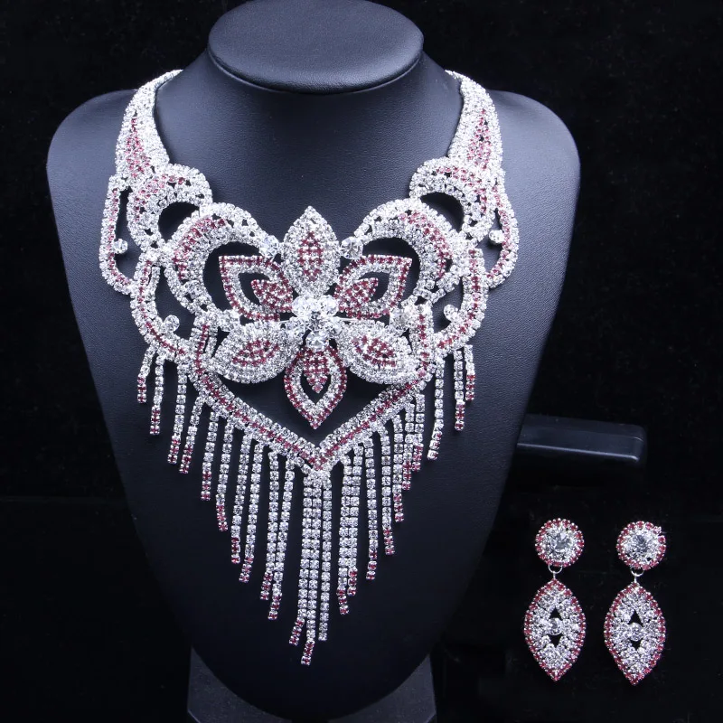 2018 Bridal Jewelry Set Crystal Rhinestone Wedding Tassel Necklace Earrings Wholesale Trendy Flower Necklace Set Party Women
2018 Bridal Jewelry Set Crystal Rhinestone Wedding Tassel Necklace Earrings Wholesale Trendy Flower Necklace Set Party Women