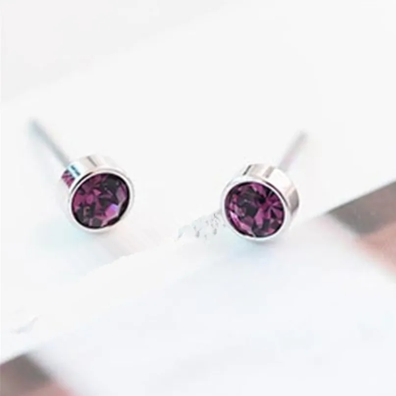 Hot selling Korean style simple multicolor crystal earrings fashion female student charm small earrings wholesale
Hot selling Korean style simple multicolor crystal earrings fashion female student charm small earrings wholesale