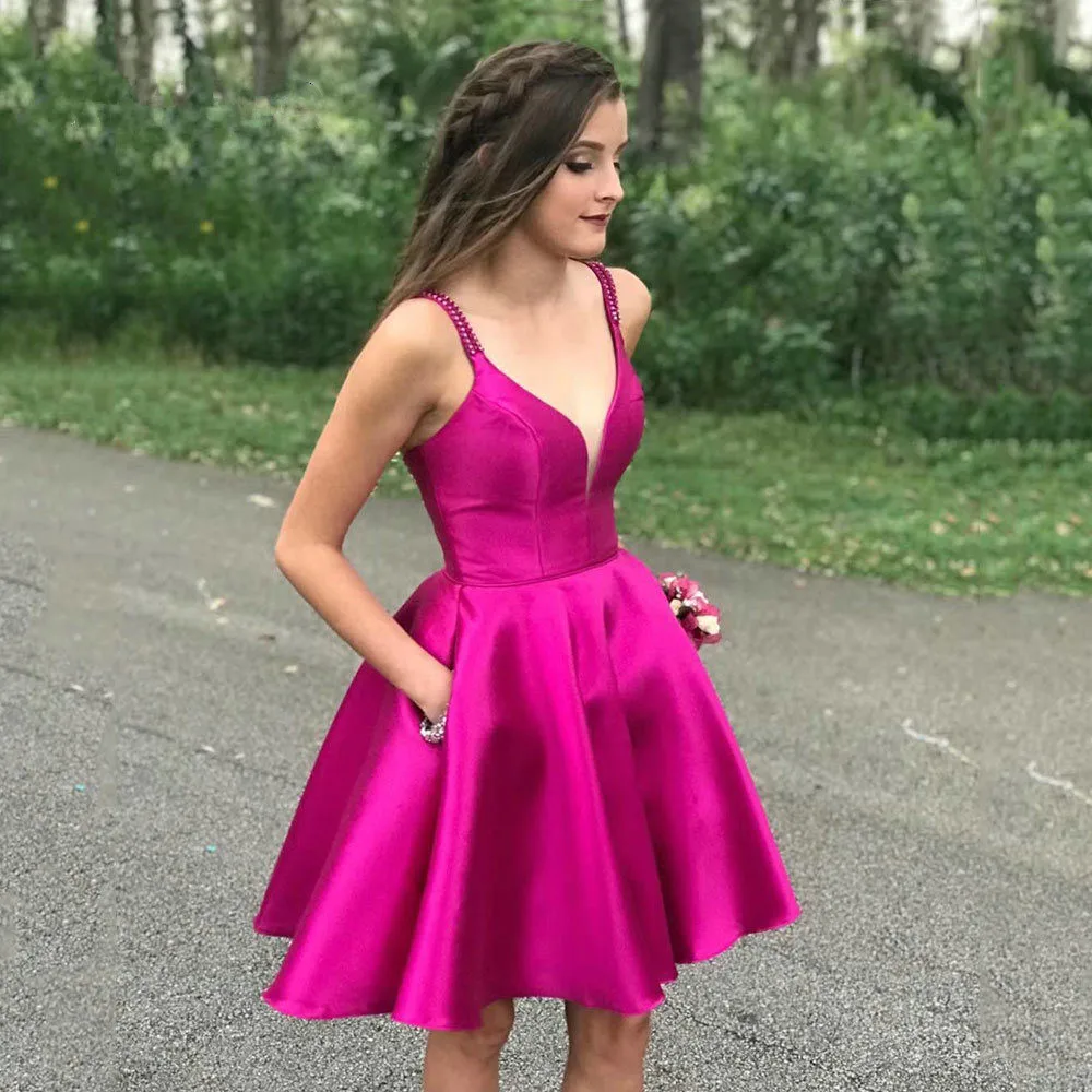 Elegant Prom Dress Satin Short Spaghetti Backless with Pockets Girls Graduation Party Gown Plus Size Gala Homecoming Dress
Elegant Prom Dress Satin Short Spaghetti Backless with Pockets Girls Graduation Party Gown Plus Size Gala Homecoming Dress