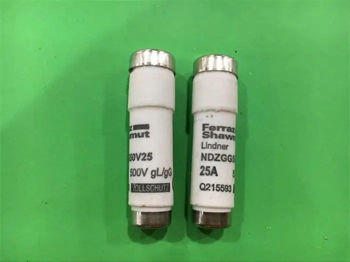 Бесплатная доставка, 5 шт., NDZGG50V25, Ферраз, шамут, французские предохранители, Предохранители 25 А, 500 В, оригинальные
Бесплатная доставка, 5 шт., NDZGG50V25, Ферраз, шамут, французские предохранители, Предохранители 25 А, 500 В, оригинальные