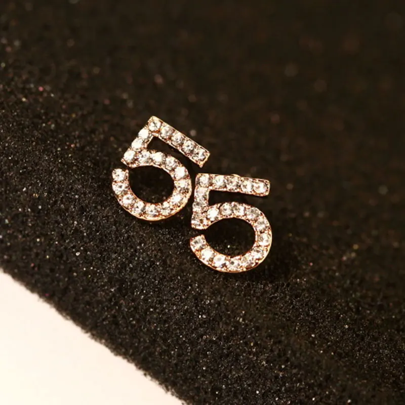 Fashion Luxury Rhinestones Earrings marque de luxe Crystal Pave 5 Stud Earrings boucle femme marque de luxe
Fashion Luxury Rhinestones Earrings marque de luxe Crystal Pave 5 Stud Earrings boucle femme marque de luxe