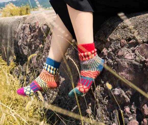 5 цветов Новые разноцветные шерстяные носки теплые женские забавные