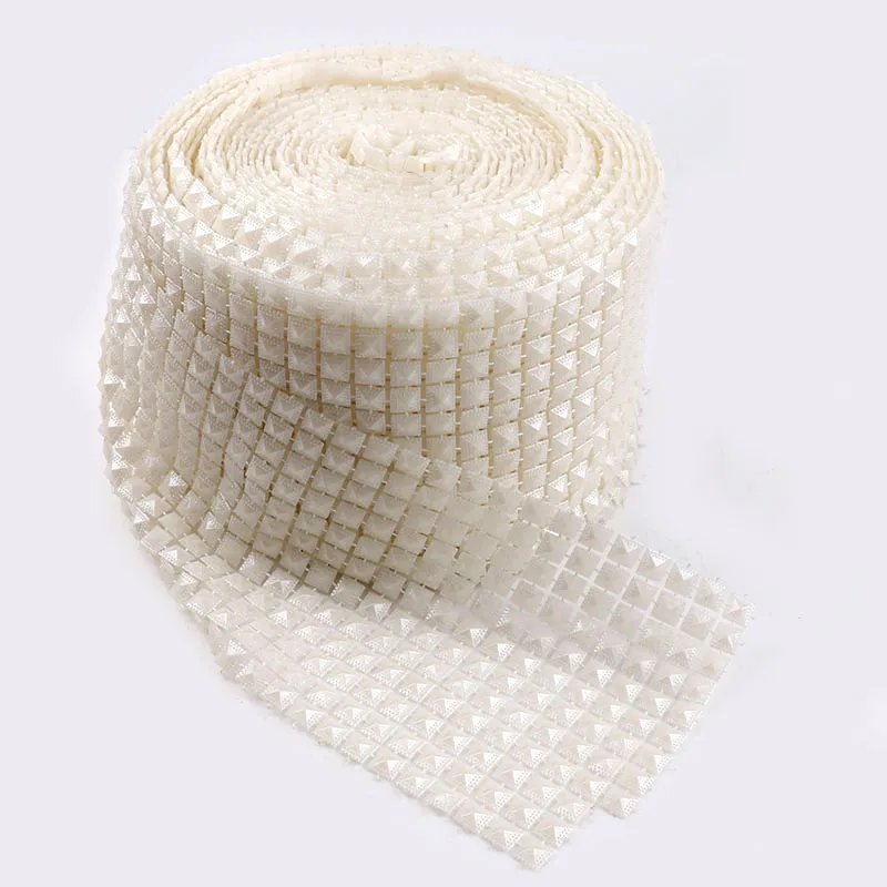 1 Yard 7mm 12 Rows Cotton Fishing Line Artificial Ivory White Square Pearl Beads Chain DIY Garland Flower For Wedding Decoration
1 Yard 7mm 12 Rows Cotton Fishing Line Artificial Ivory White Square Pearl Beads Chain DIY Garland Flower For Wedding Decoration