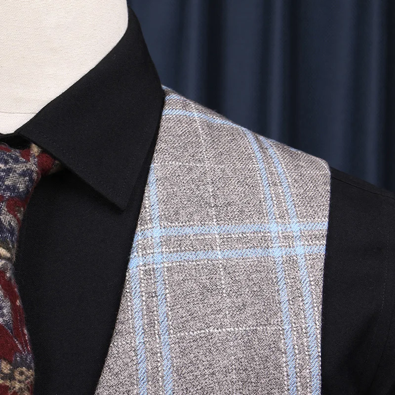 2018 New Spring V-Neck Single Breasted Deep Blue Yellow Grey Casual Young Men Business Blazers Vests Wedding Groom Suits Vest
2018 New Spring V-Neck Single Breasted Deep Blue Yellow Grey Casual Young Men Business Blazers Vests Wedding Groom Suits Vest