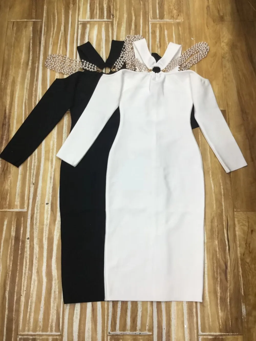 High Quality White Black Long Sleeve Off The Shoulder Beading Rayon Bandage Dress Evening Party Dress
High Quality White Black Long Sleeve Off The Shoulder Beading Rayon Bandage Dress Evening Party Dress