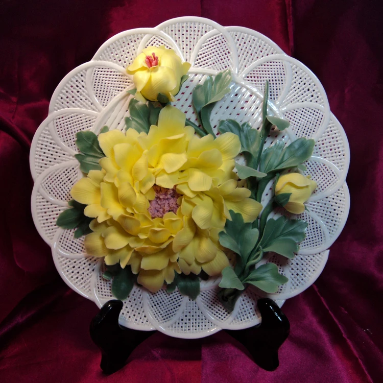 Special offer gold peony ceramic disc ceramic gifts handmade craft porcelain disc hanging plate
Special offer gold peony ceramic disc ceramic gifts handmade craft porcelain disc hanging plate